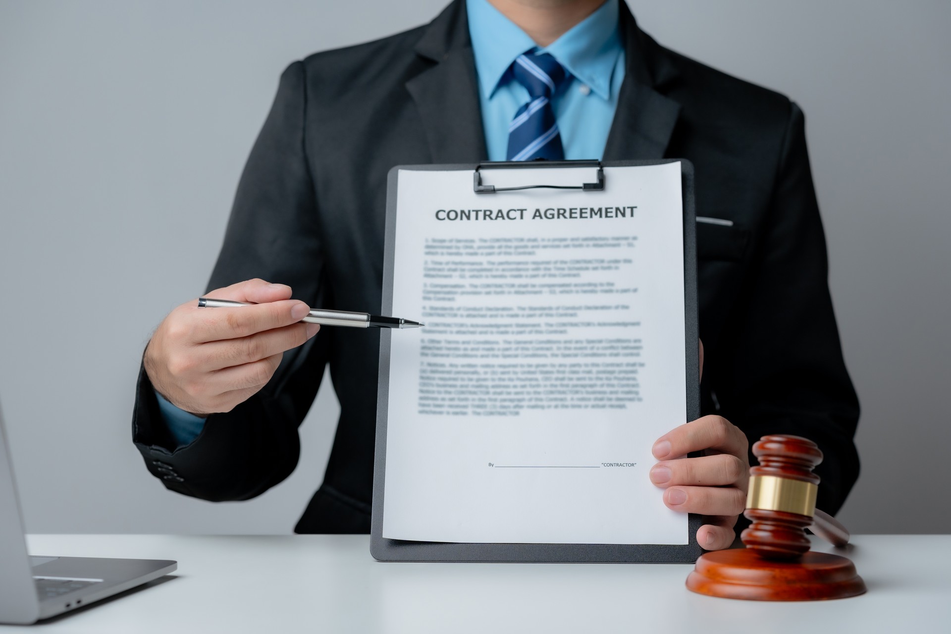 The Legal Execution Department makes an appointment with the customer to sign an agreement, sign a mediation agreement to complete the settlement of debt.